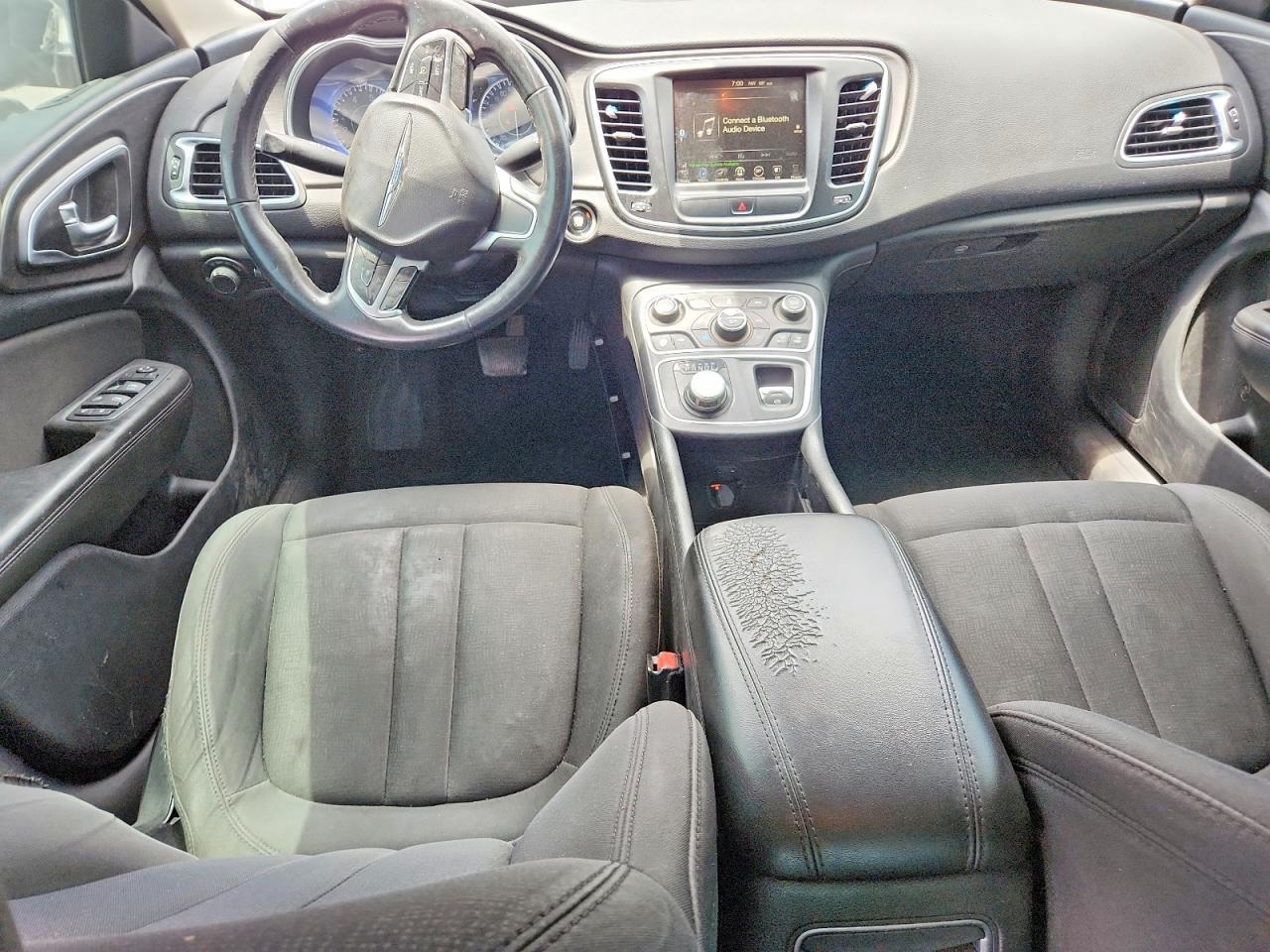 2016 CHRYSLER 200