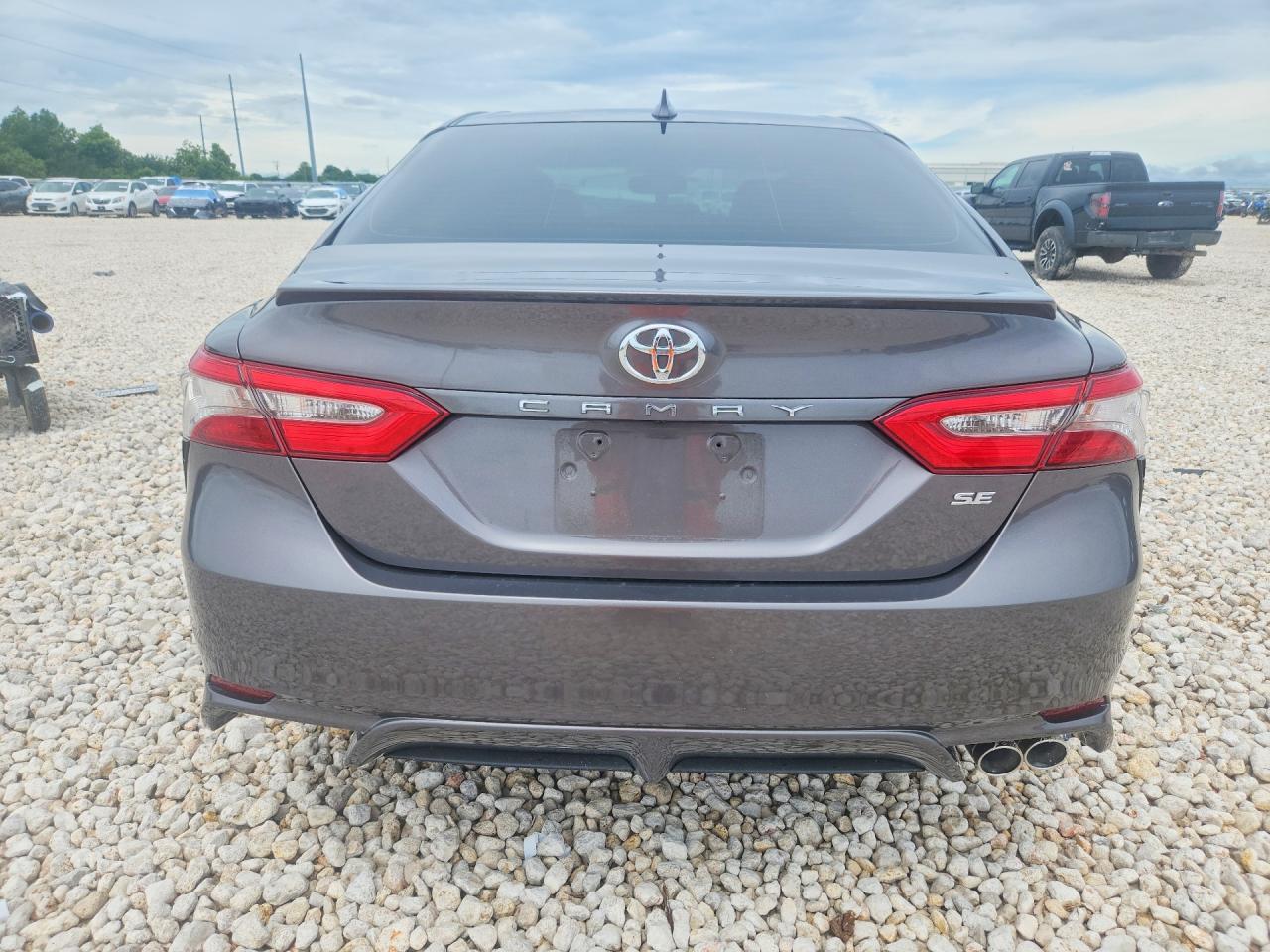 2018 TOYOTA CAMRY