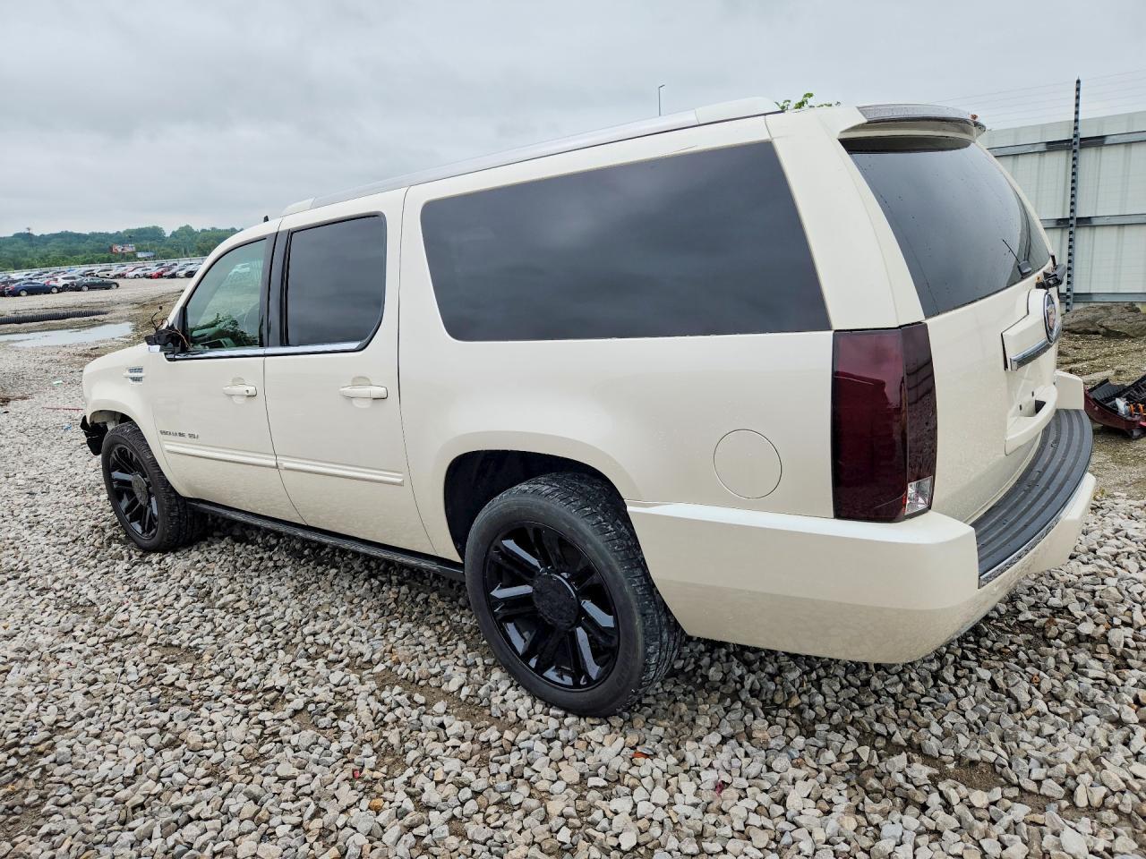 2014 CADILLAC Escalade ESV