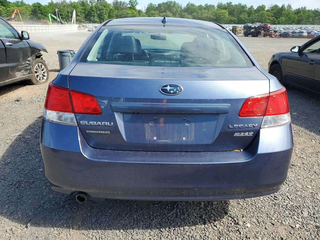 2014 SUBARU Legacy