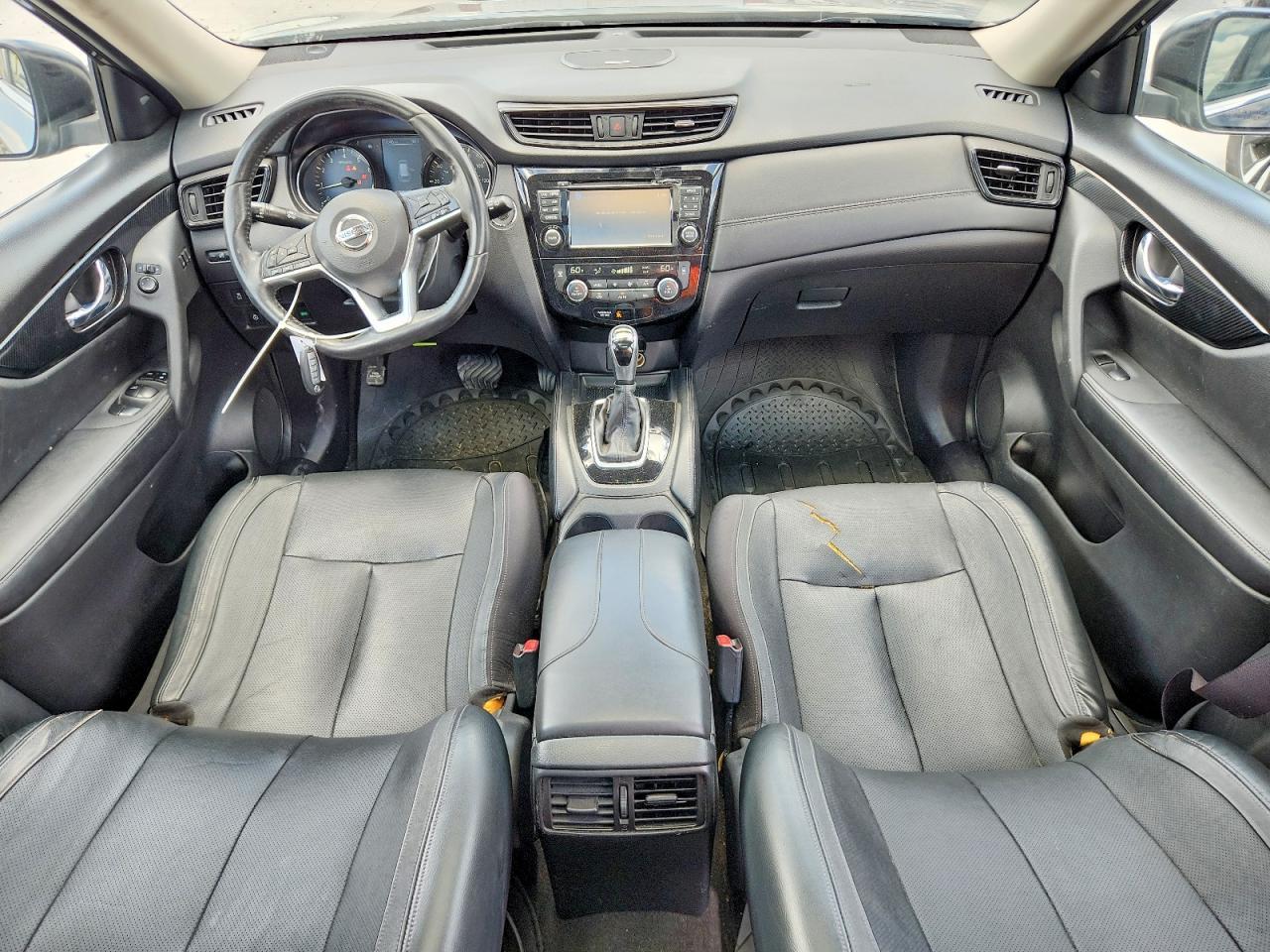 2017 NISSAN ROGUE