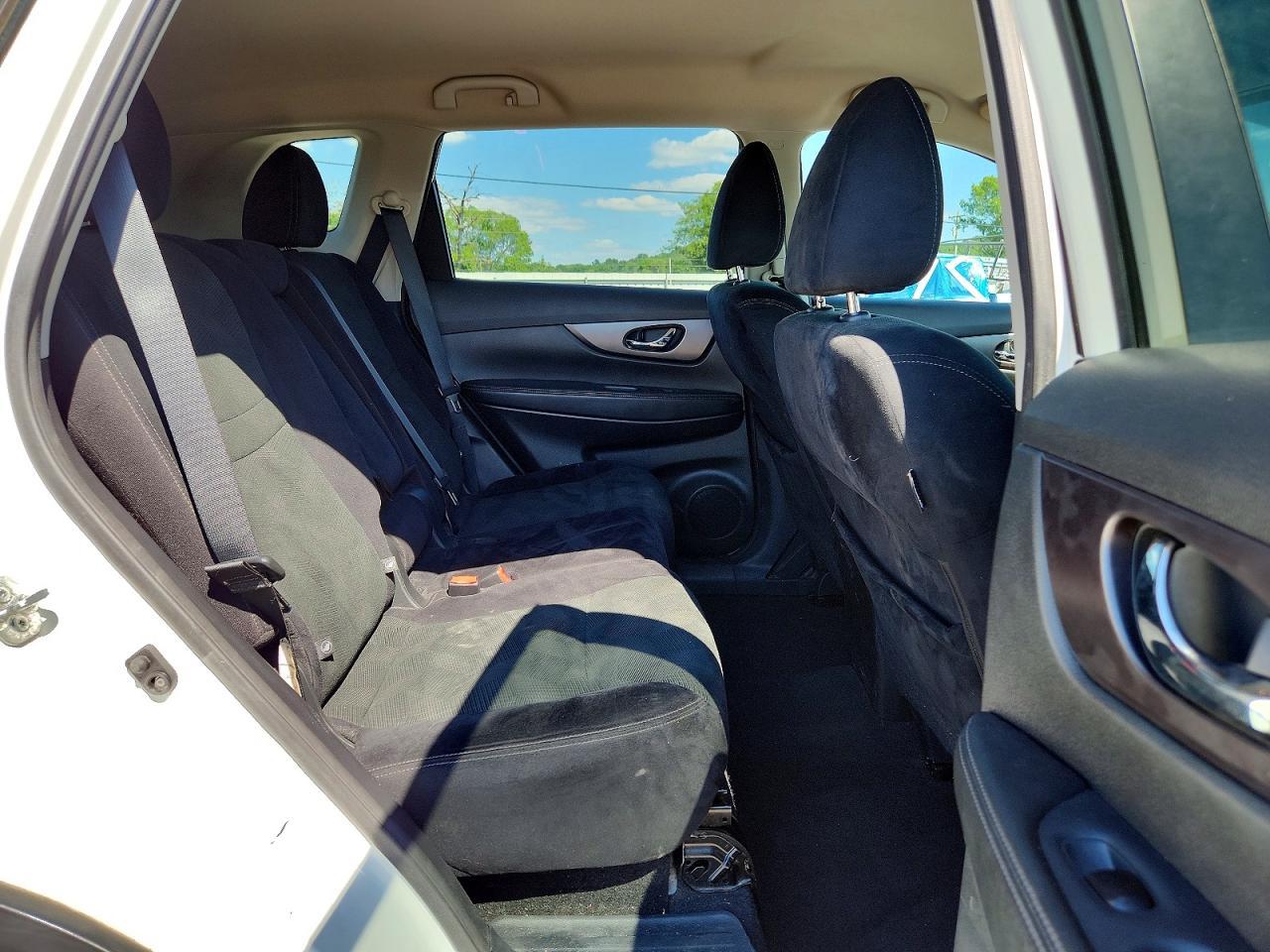 2015 NISSAN ROGUE