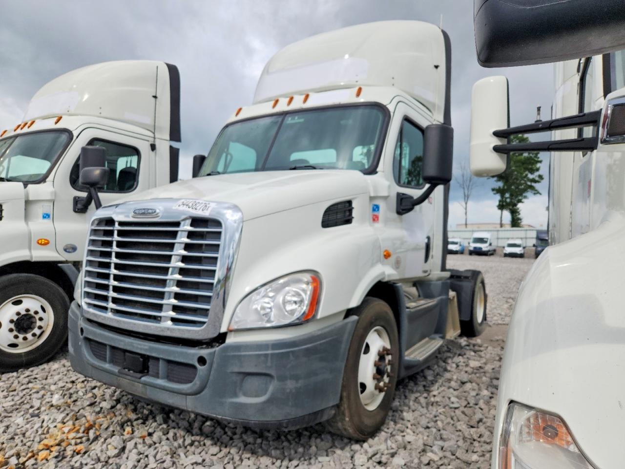 2017 FREIGHTLINER Cascadia 113