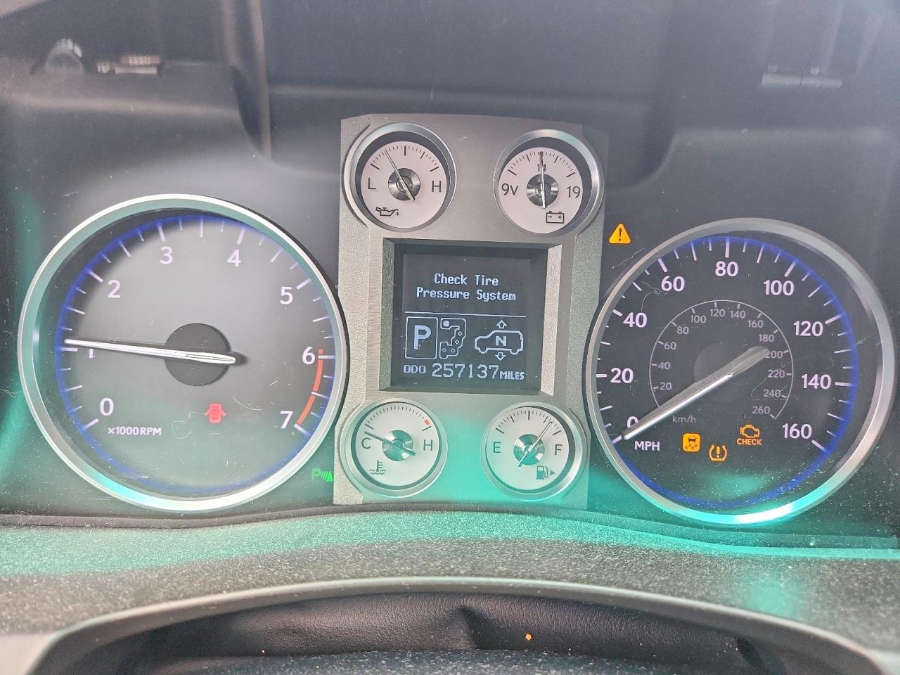 2009 LEXUS LX 570