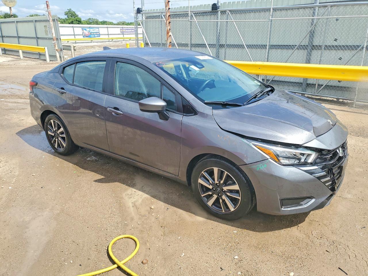 2025 NISSAN VERSA