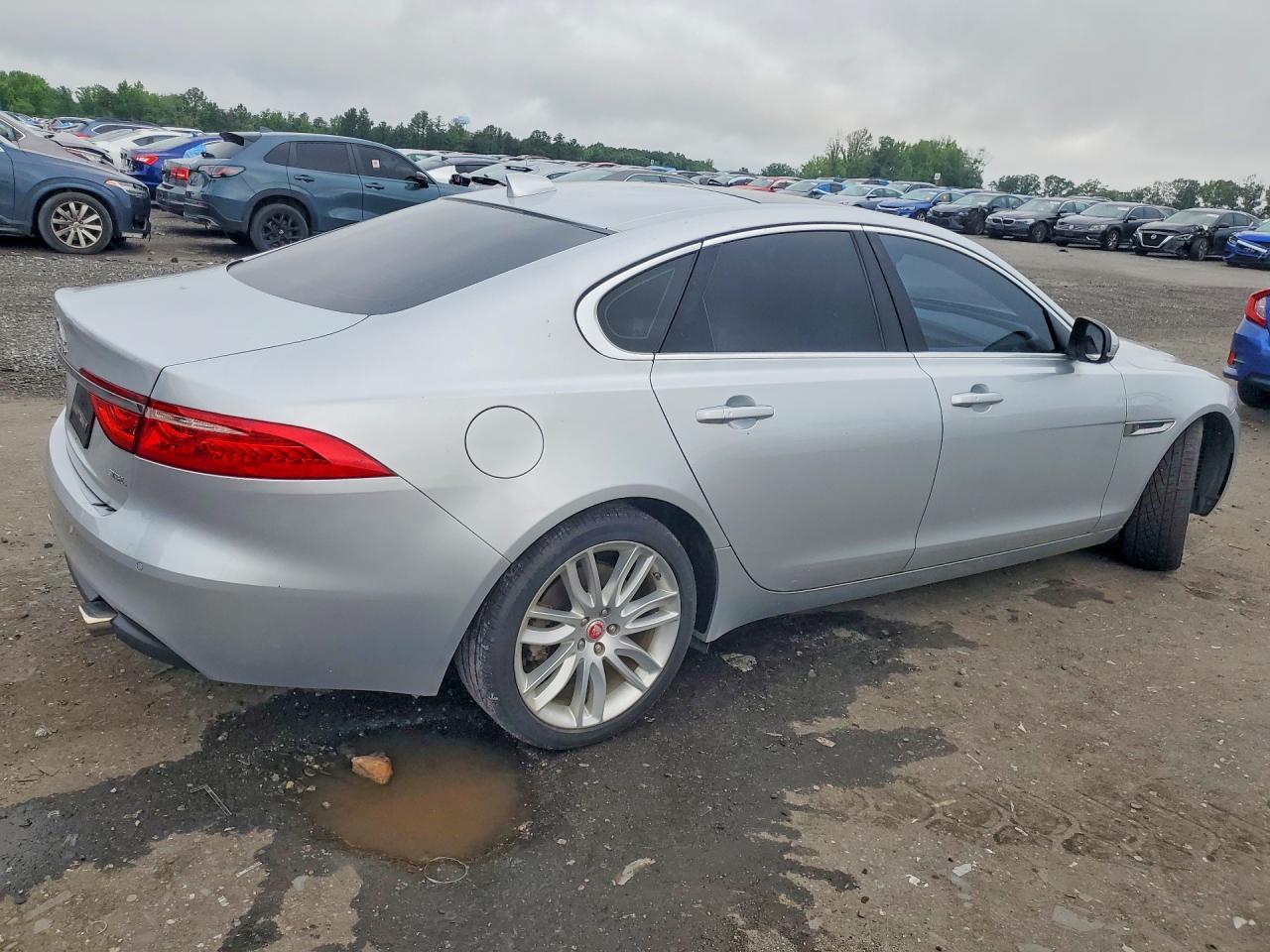 2018 JAGUAR XF