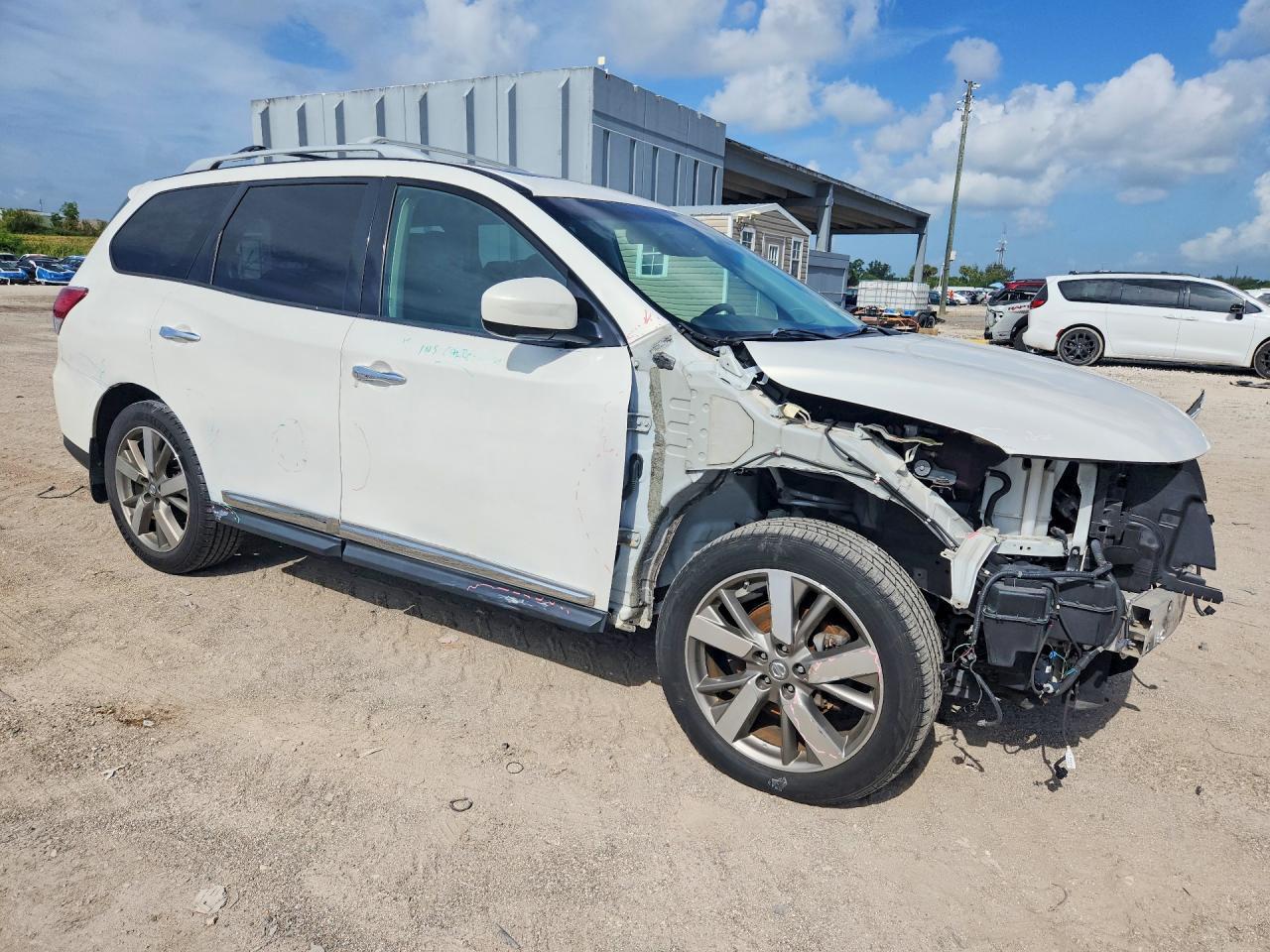 2014 NISSAN PATHFINDER