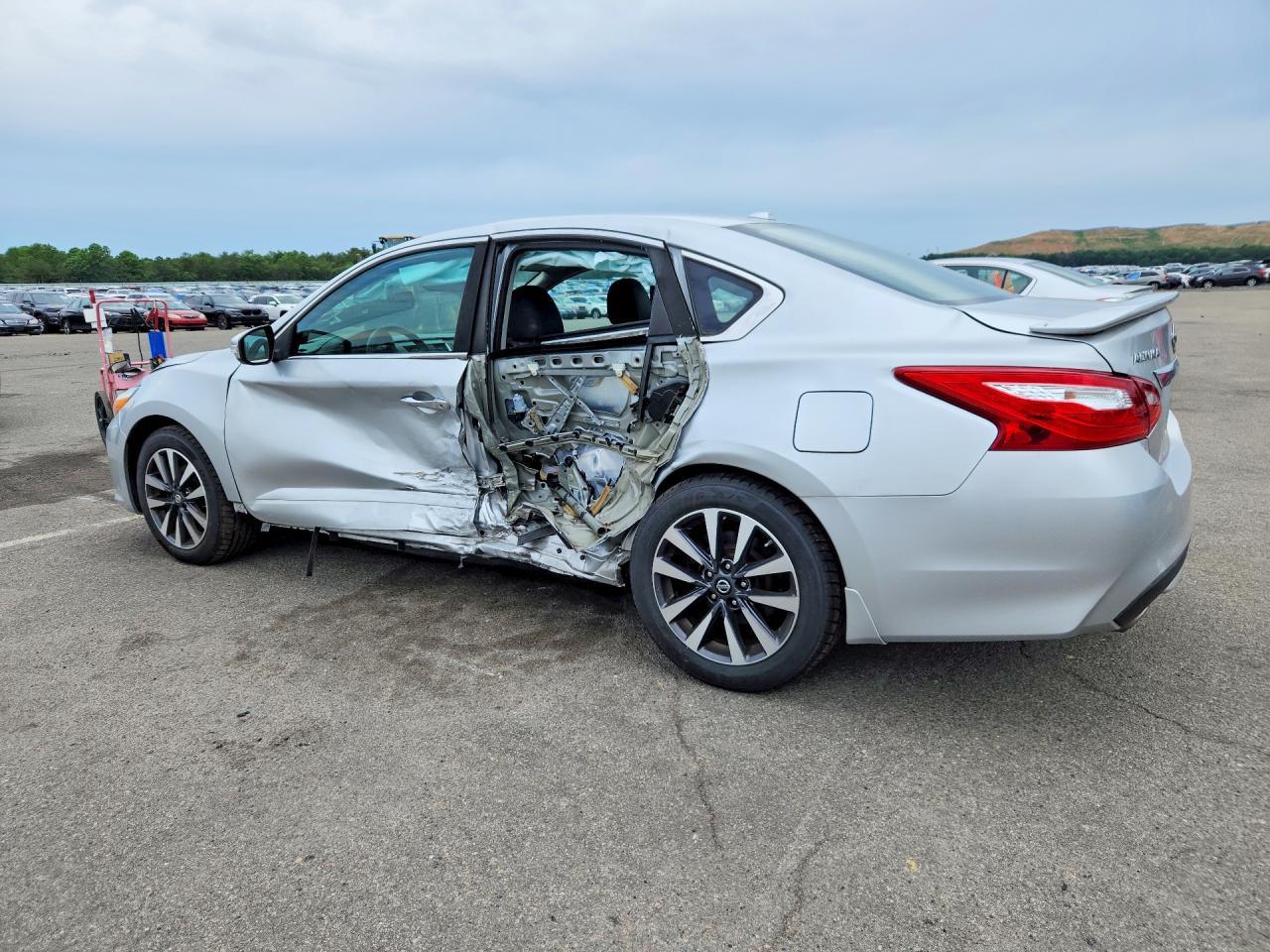 2017 NISSAN ALTIMA