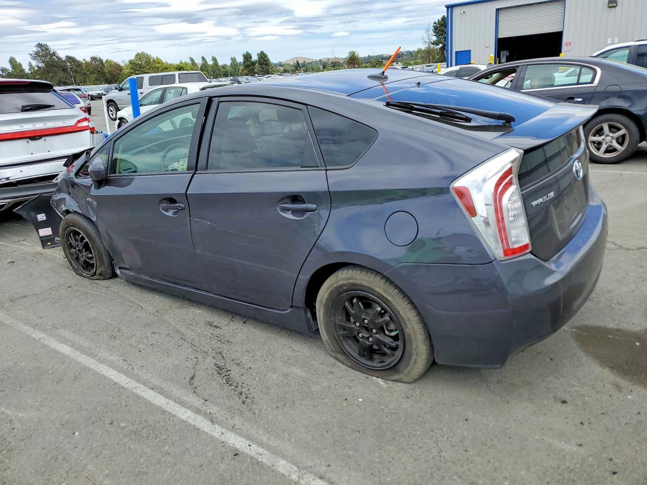 2012 TOYOTA PRIUS