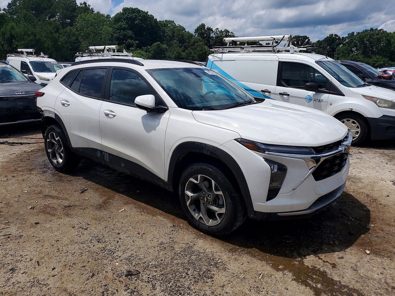 2025 CHEVROLET TRAX
