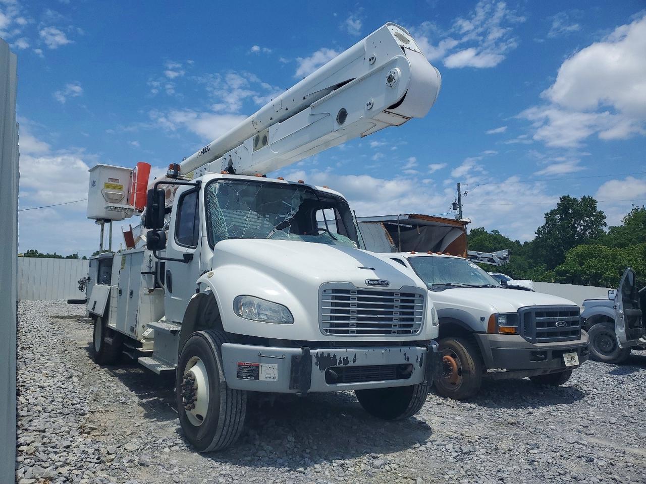 2019 FREIGHTLINER M2