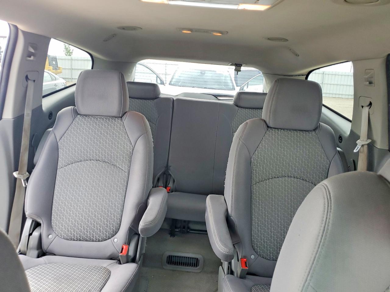 2011 CHEVROLET TRAVERSE