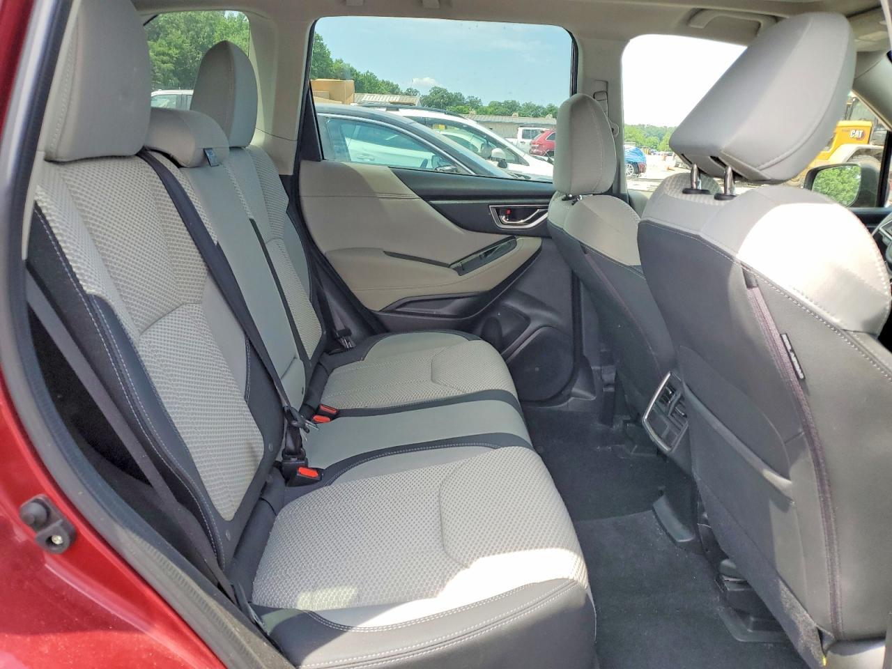 2023 SUBARU FORESTER