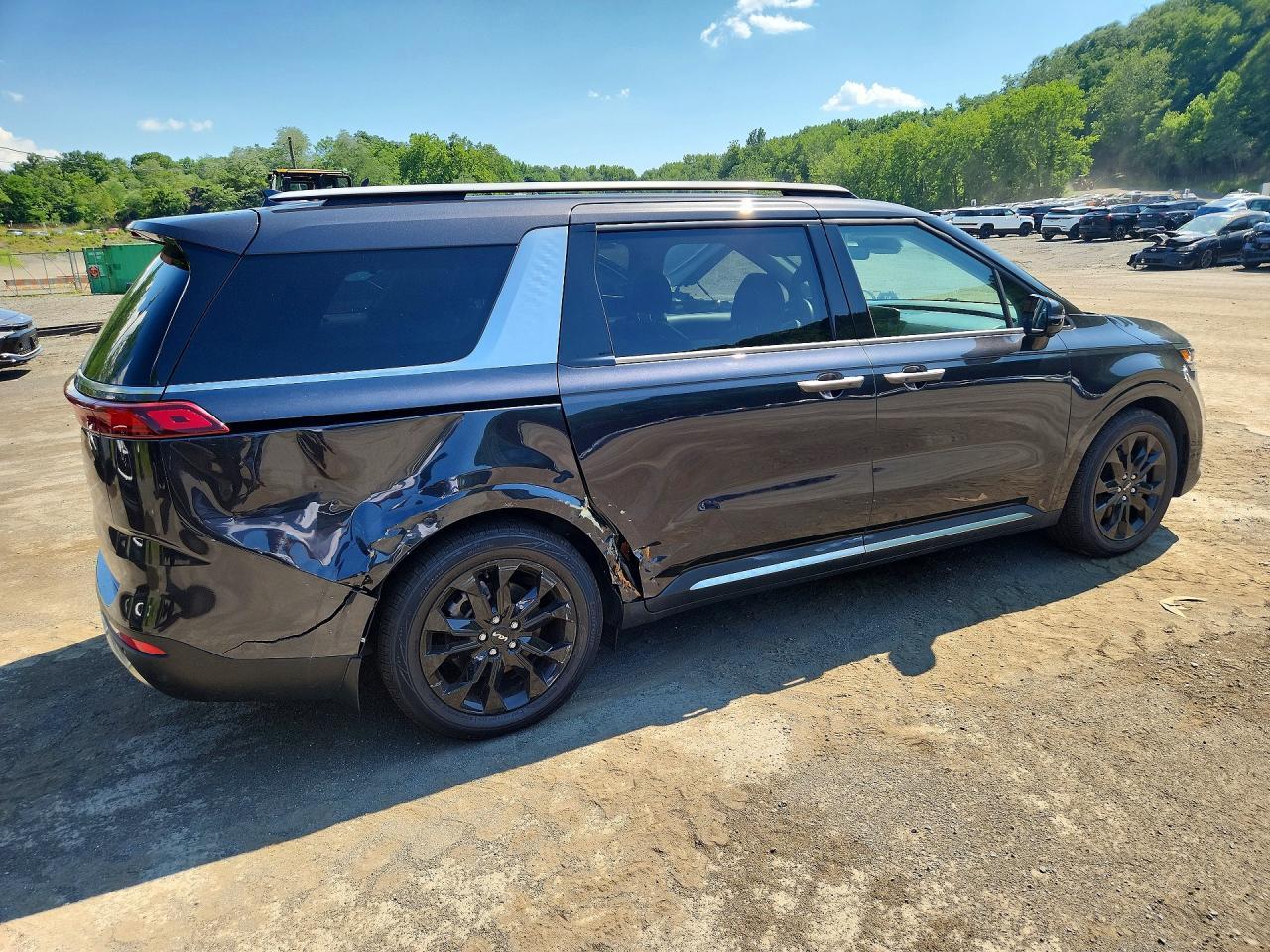 2023 KIA Carnival