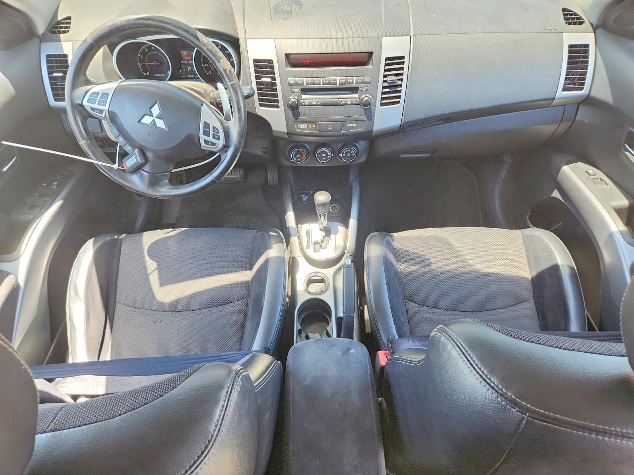 2010 MITSUBISHI outlander