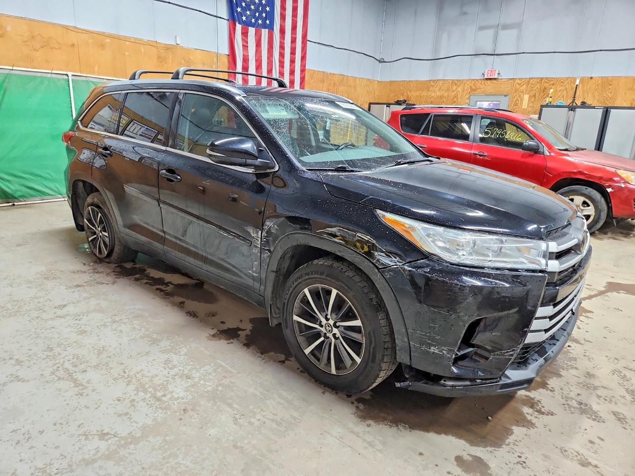 2018 TOYOTA HIGHLANDER