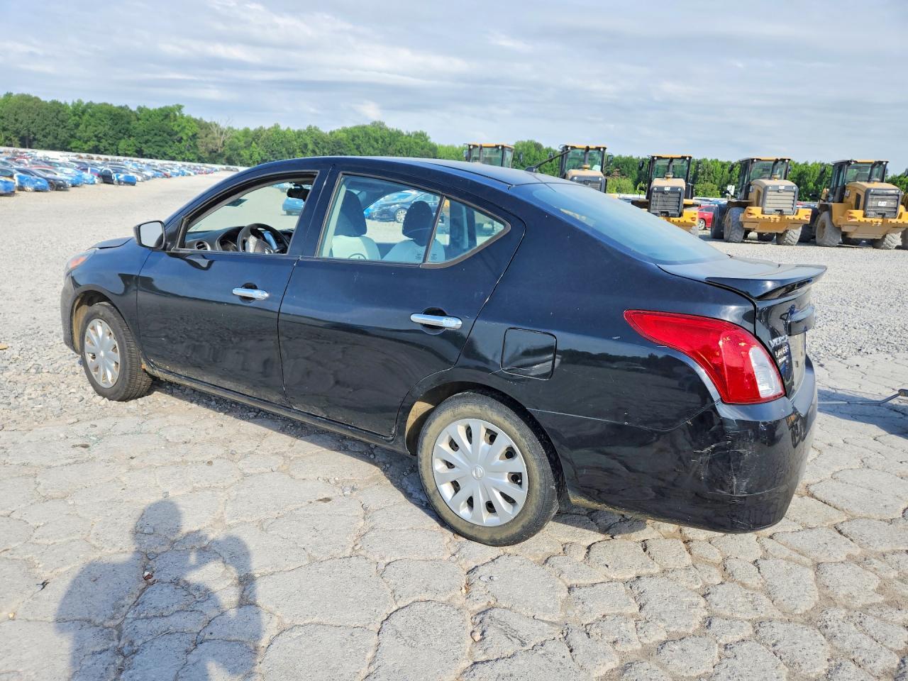 2017 NISSAN VERSA