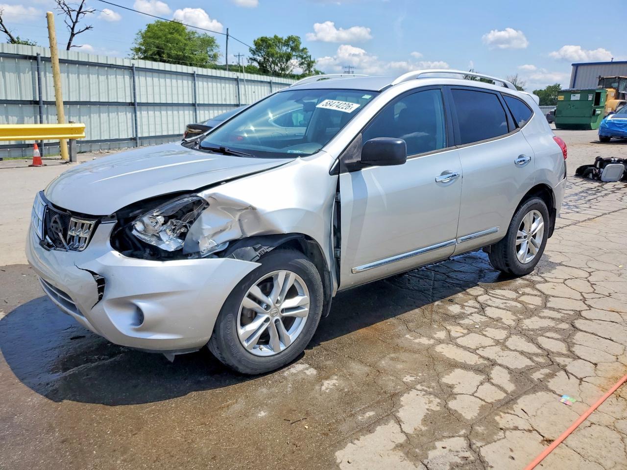 2015 NISSAN ROGUE