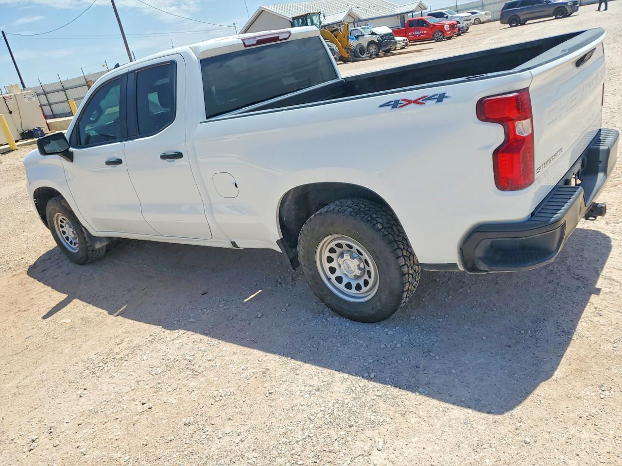 2023 CHEVROLET Silverado