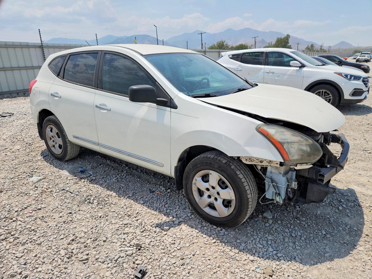2014 NISSAN ROGUE