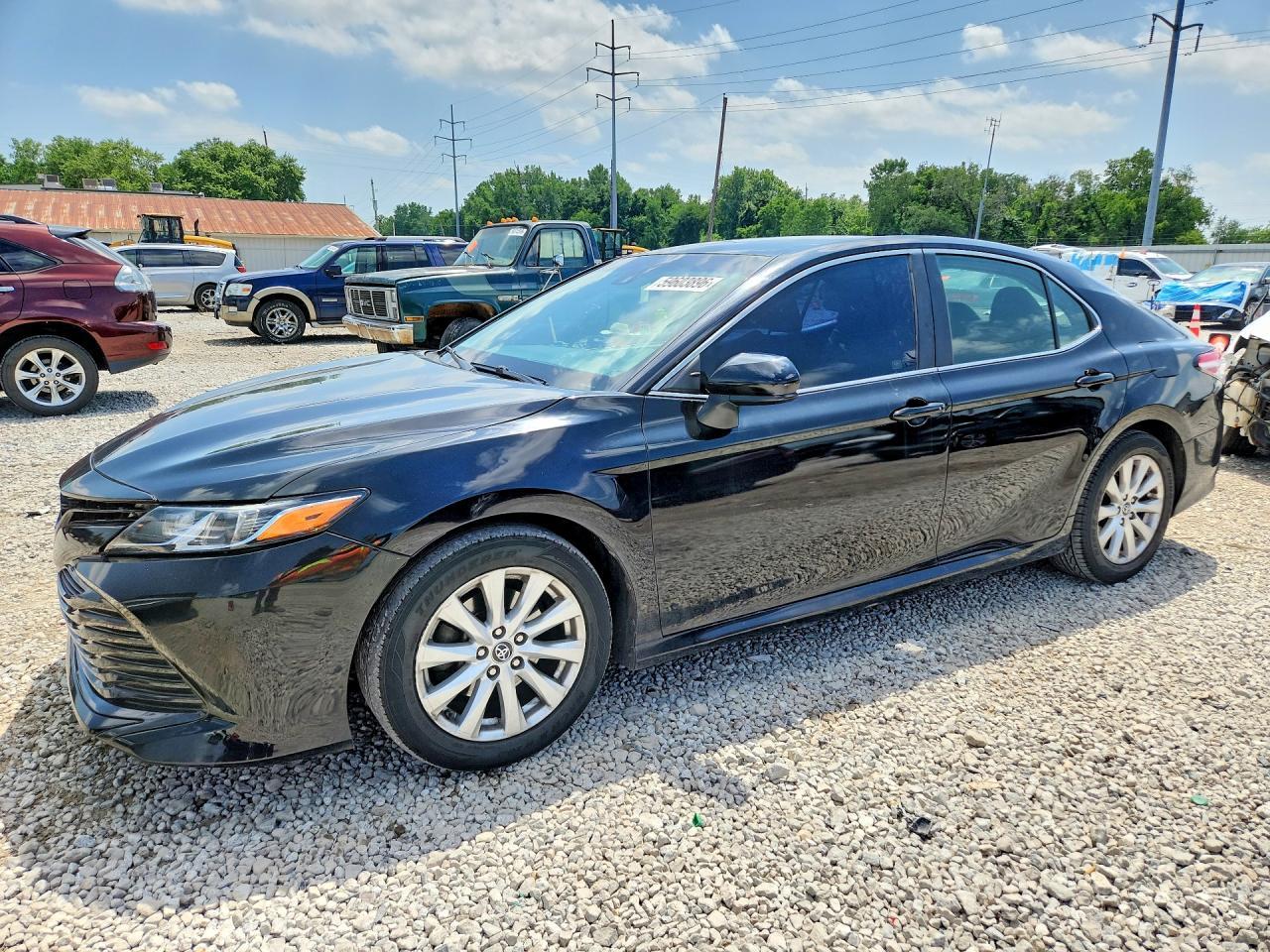 2018 TOYOTA CAMRY