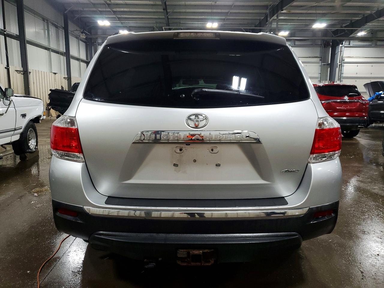 2013 TOYOTA HIGHLANDER