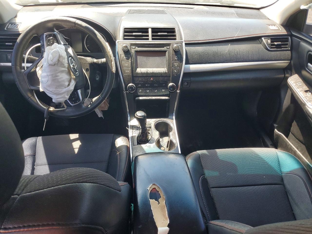 2016 TOYOTA CAMRY