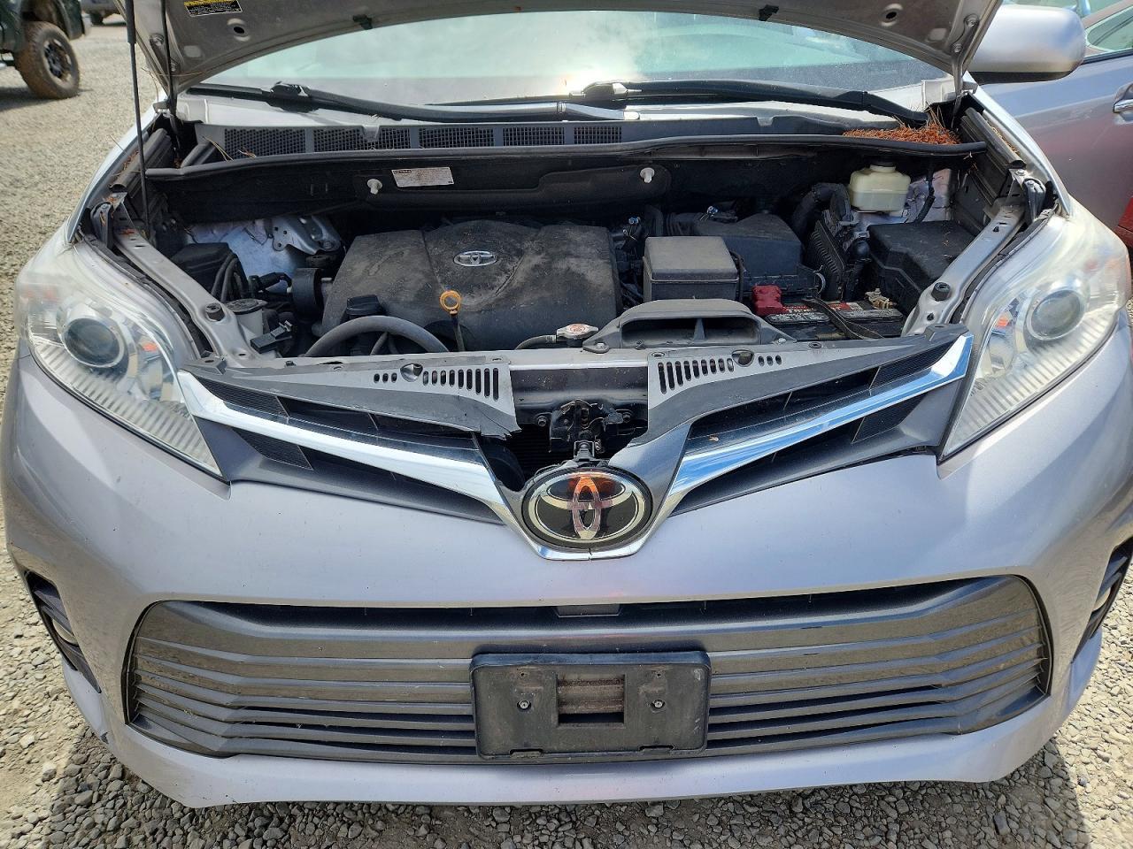 2018 TOYOTA SIENNA