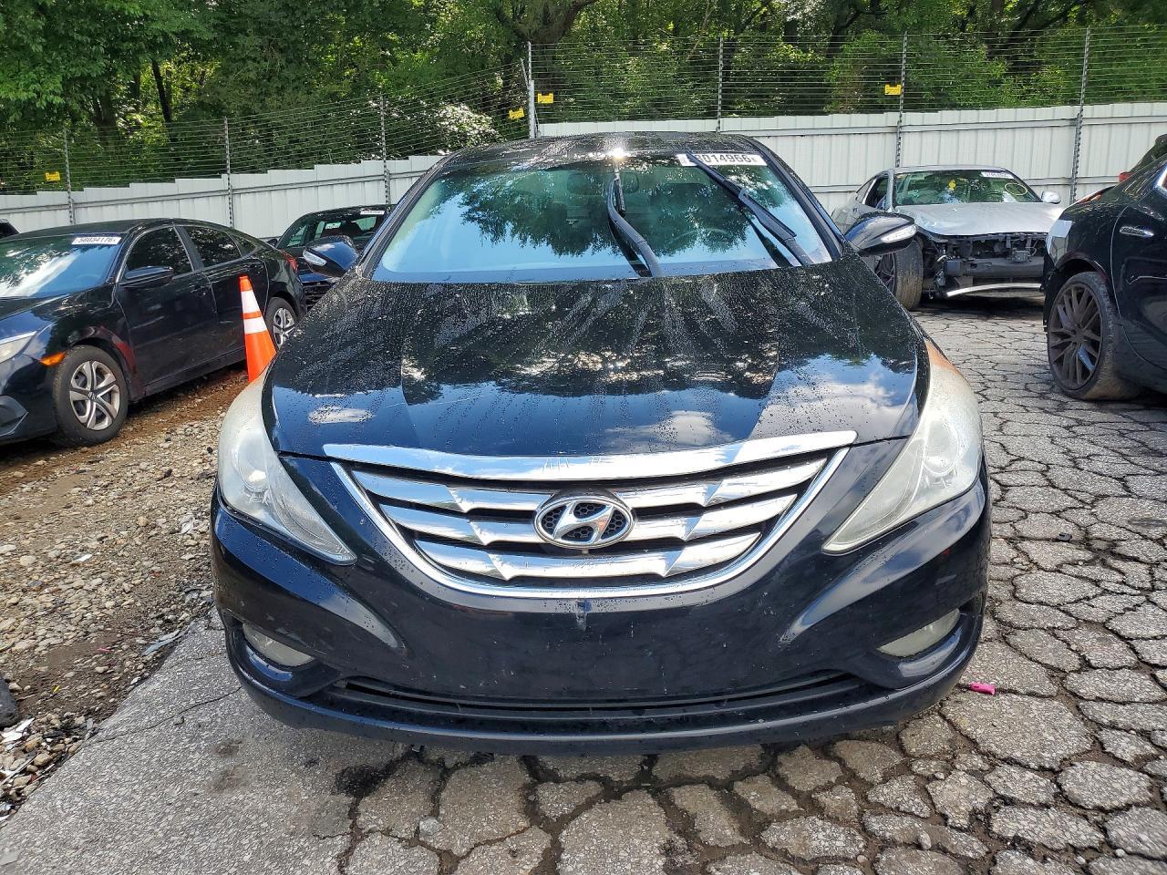 2011 HYUNDAI SONATA