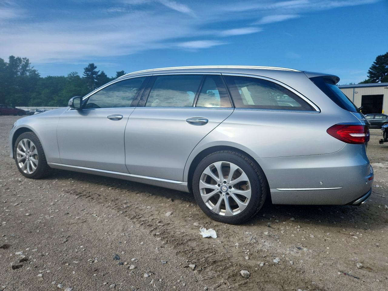 2017 MERCEDES-BENZ E-Class