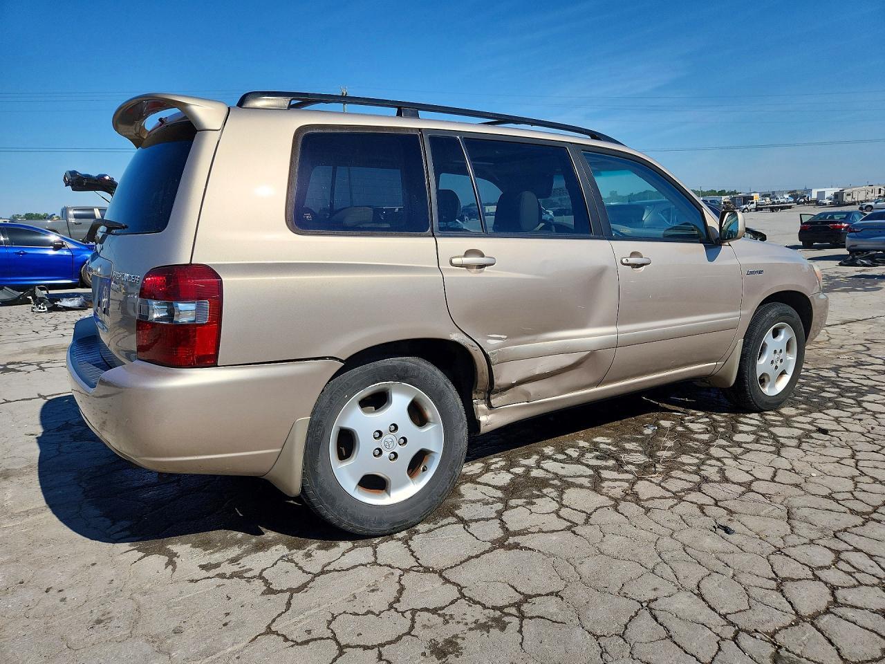 2004 TOYOTA HIGHLANDER