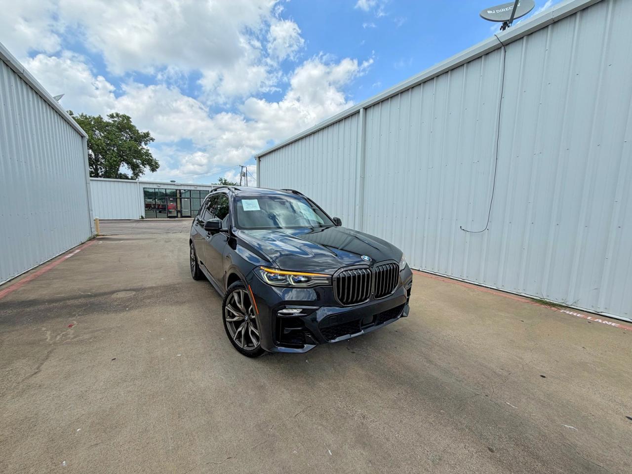 2022 BMW X7