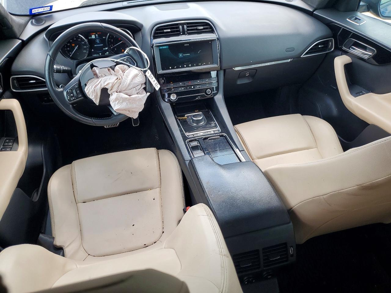 2019 JAGUAR F-Pace