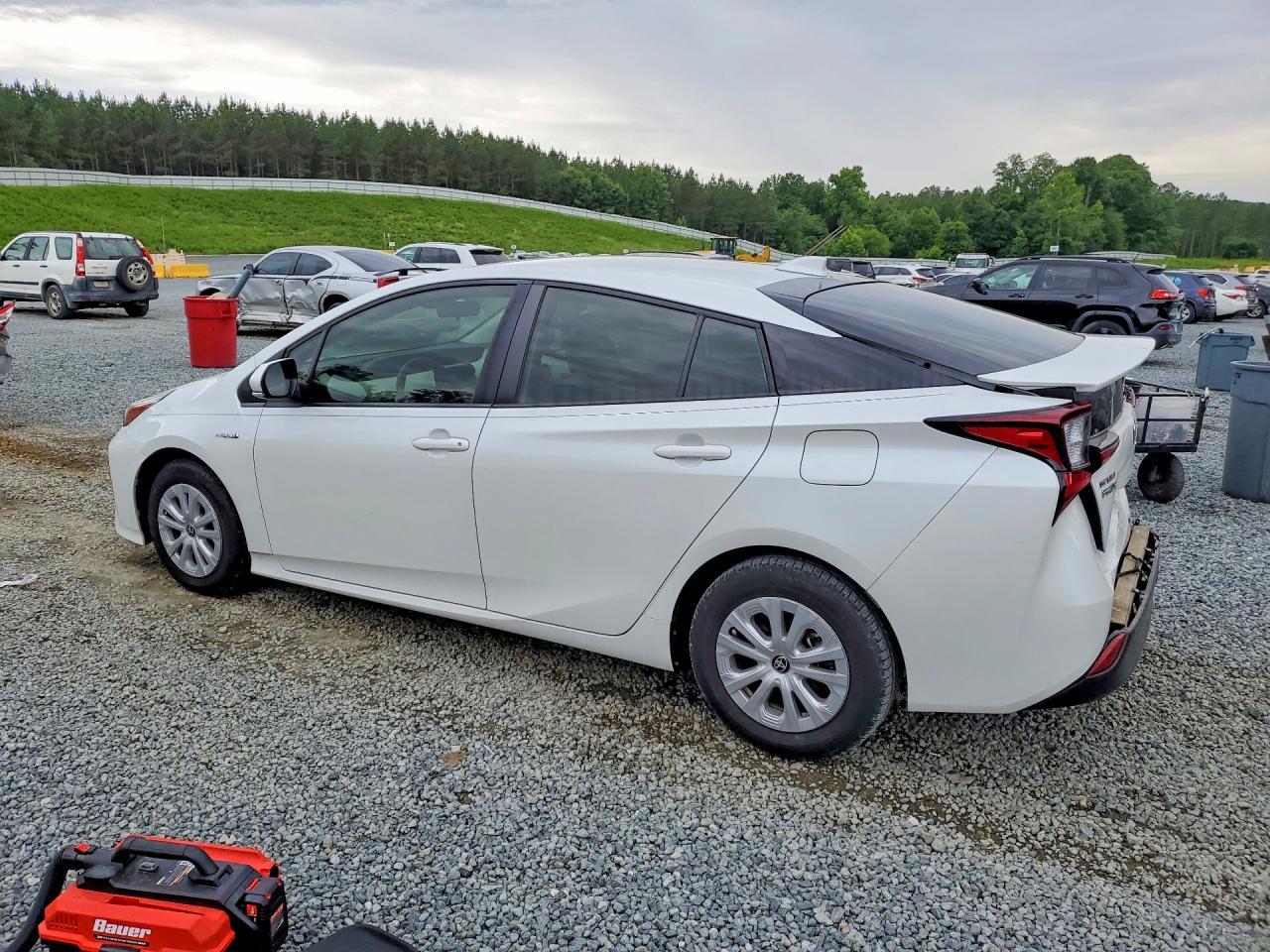 2021 TOYOTA PRIUS