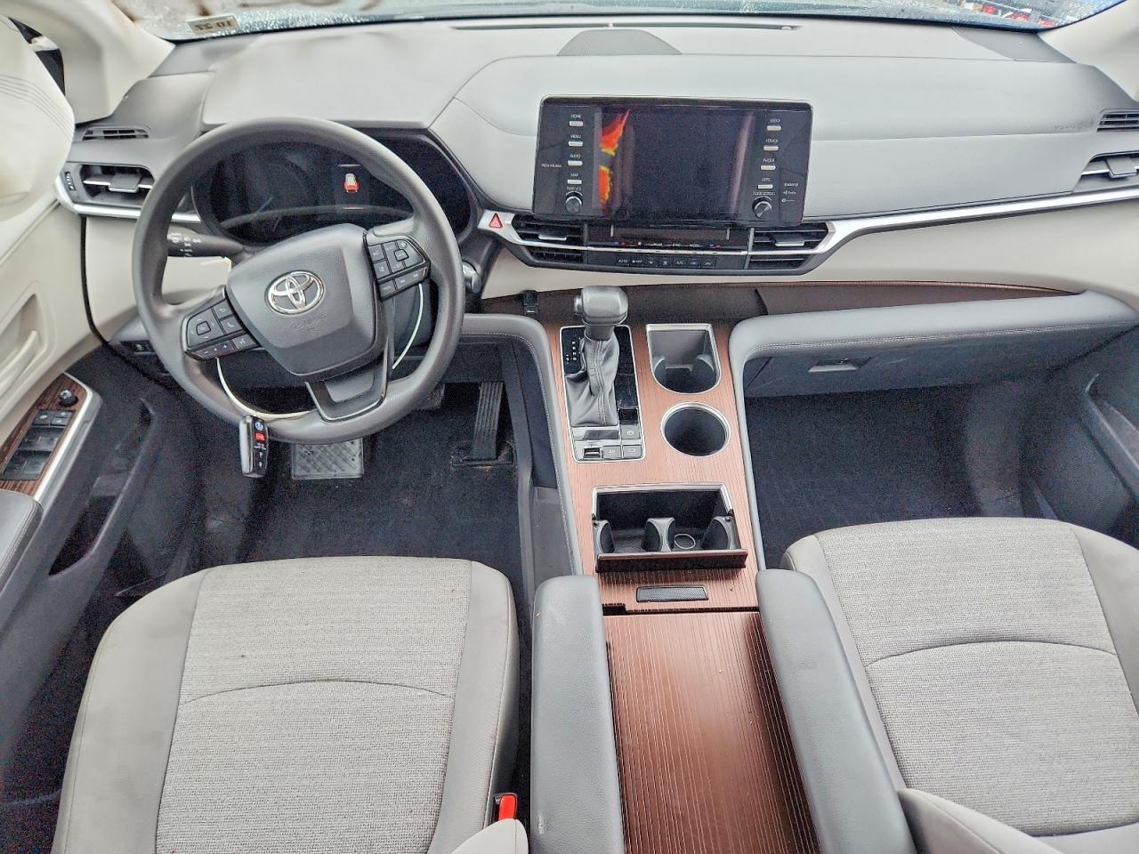 2022 TOYOTA SIENNA