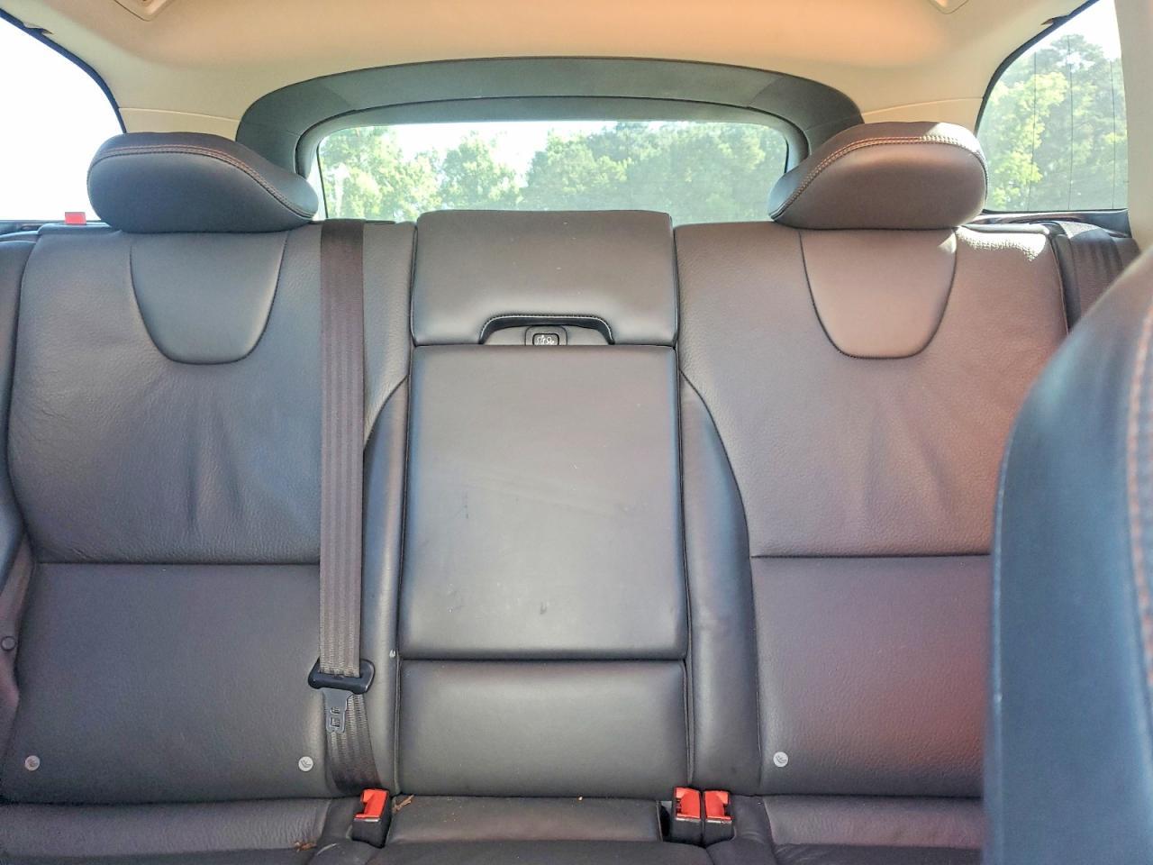 2010 VOLVO XC60