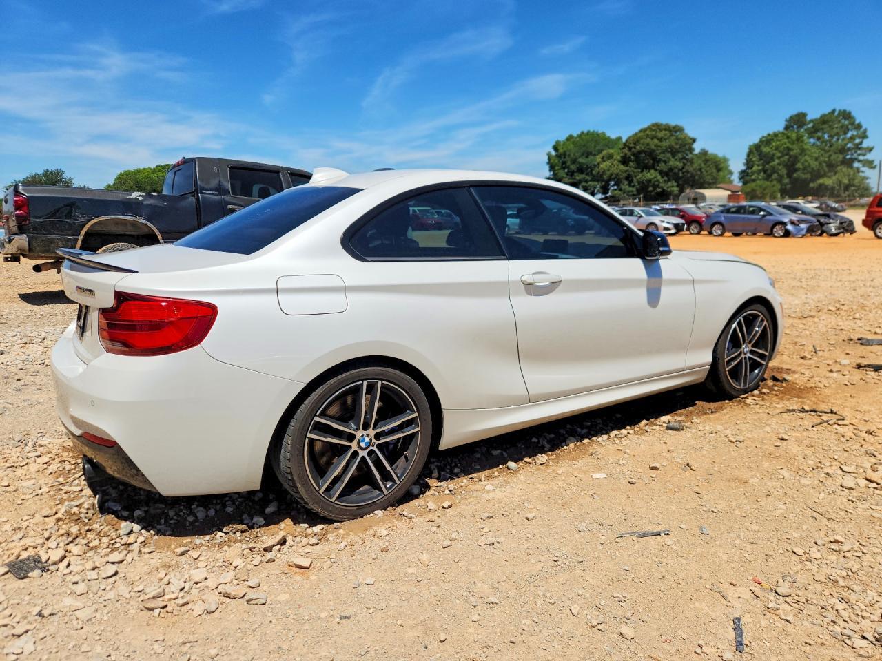 2019 BMW M240i