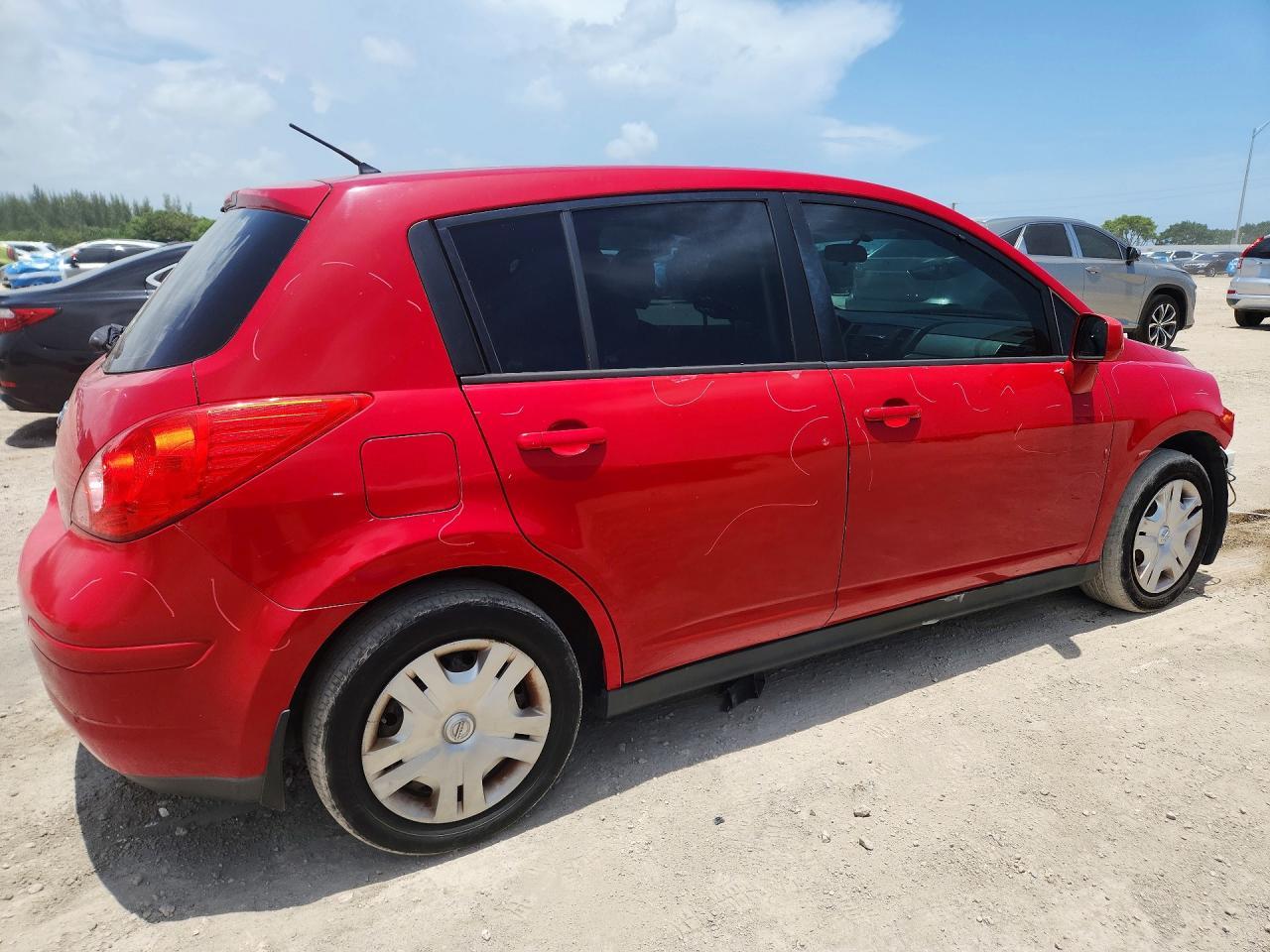 2010 NISSAN VERSA