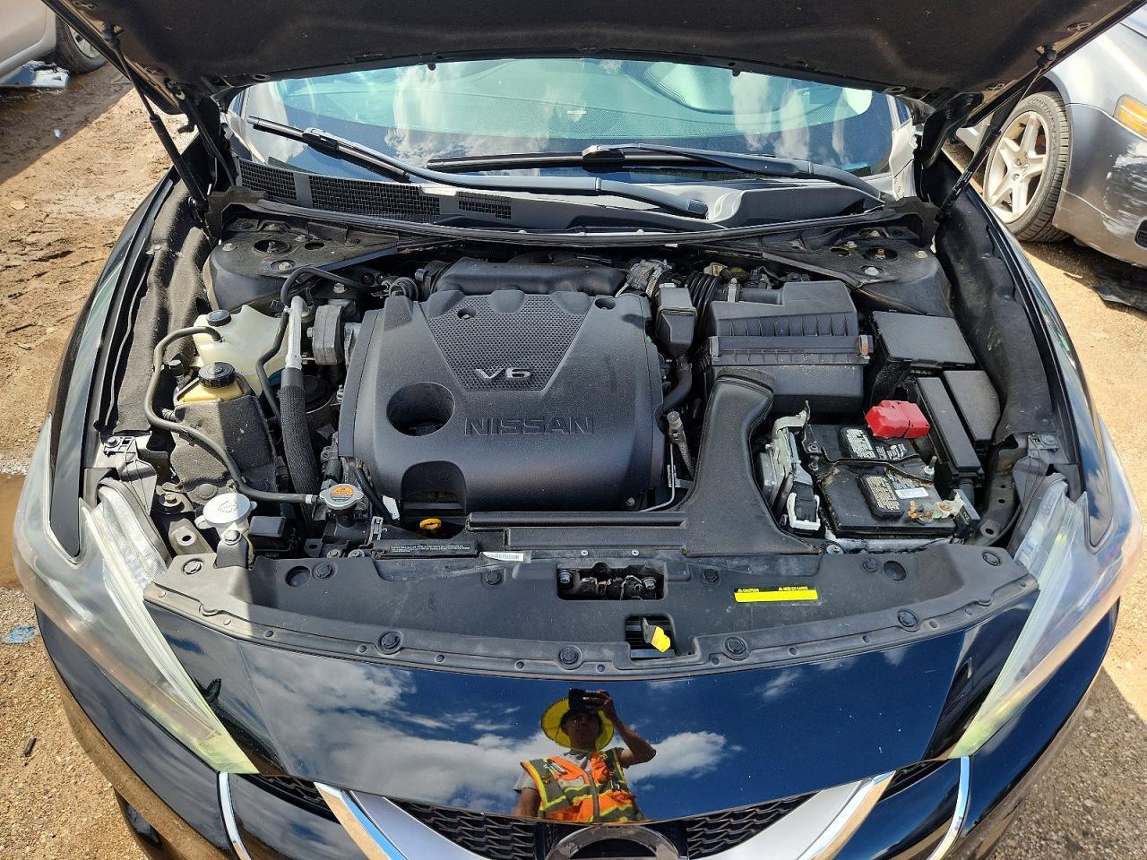 2017 NISSAN Maxima