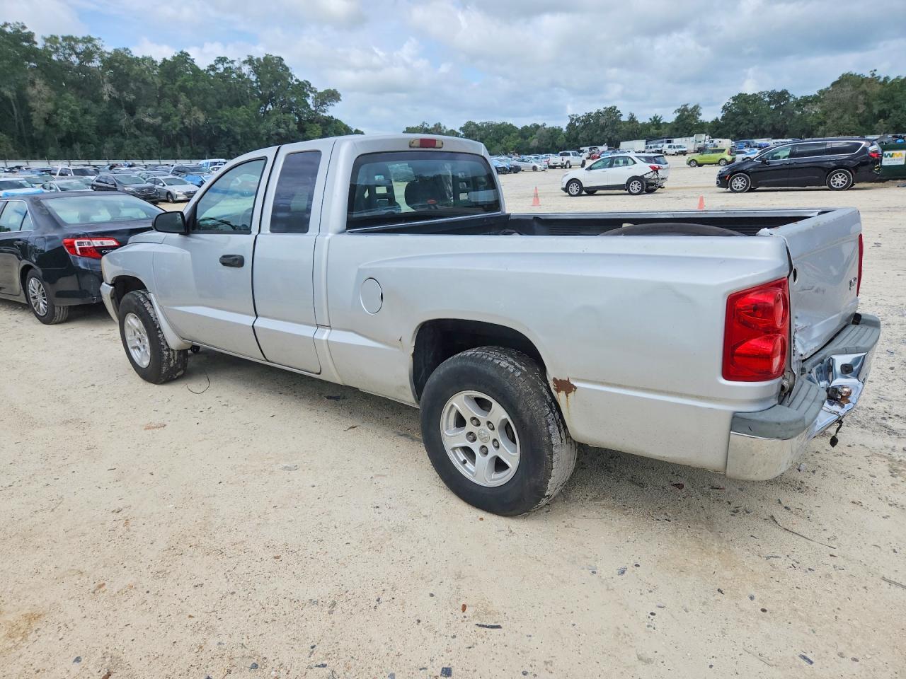 2006 DODGE Dakota