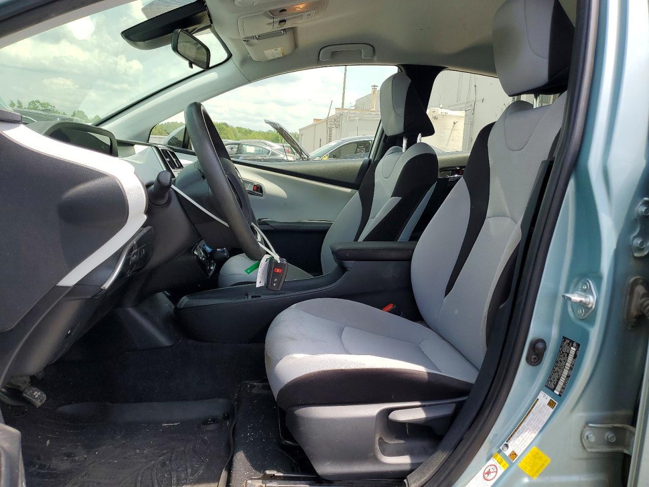 2019 TOYOTA PRIUS