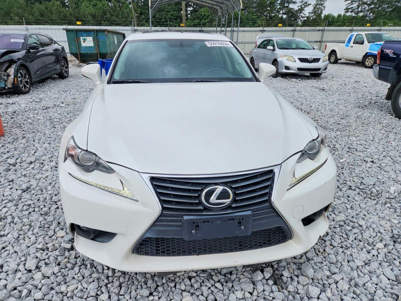 2016 LEXUS IS 200t