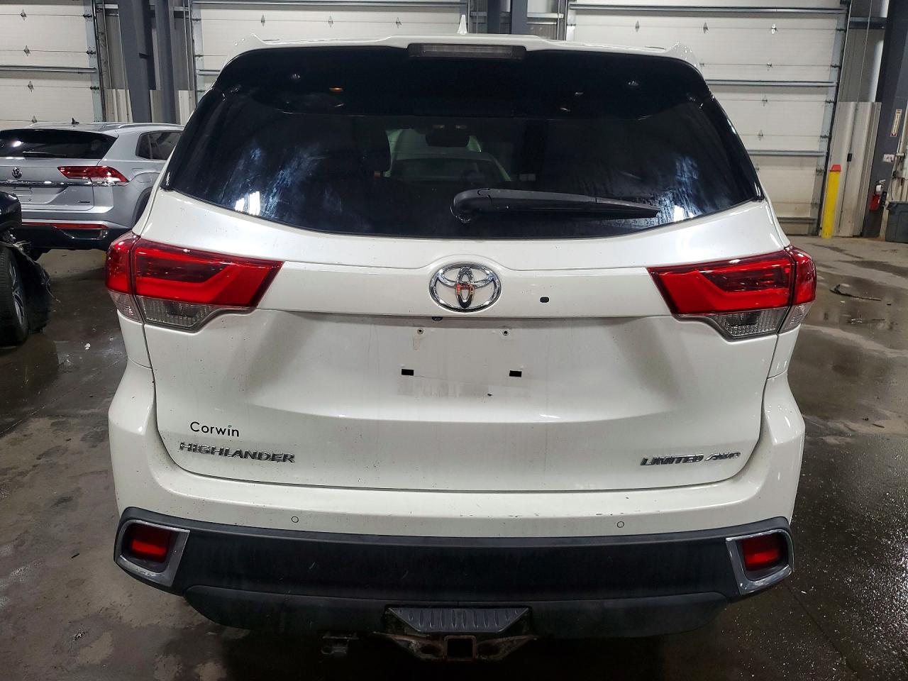 2018 TOYOTA HIGHLANDER