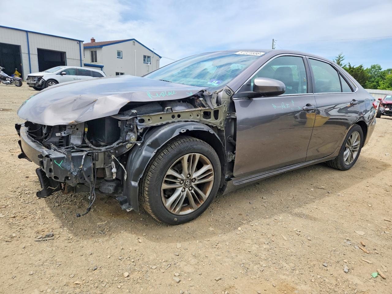 2017 TOYOTA CAMRY