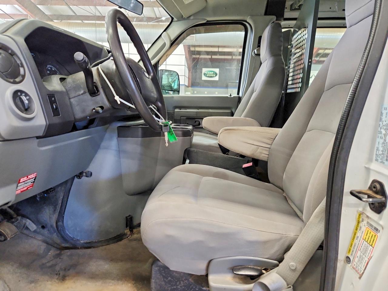 2009 FORD ECONOLINE
