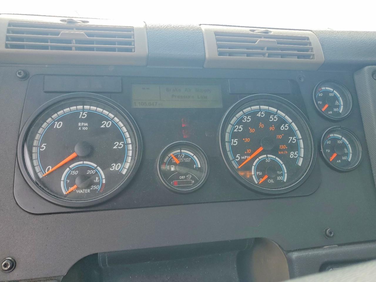 2018 FREIGHTLINER Cascadia 113