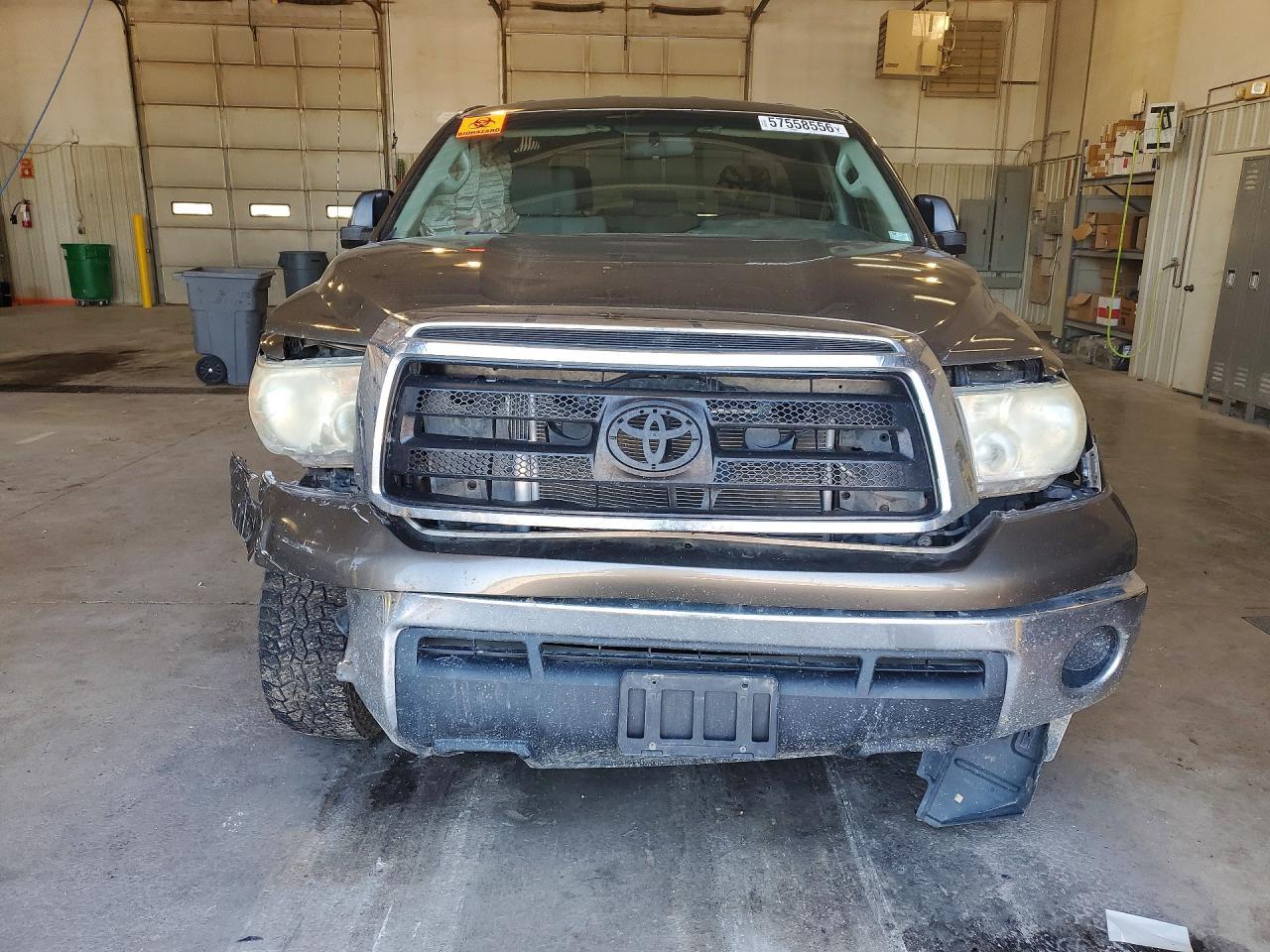 2011 TOYOTA TUNDRA