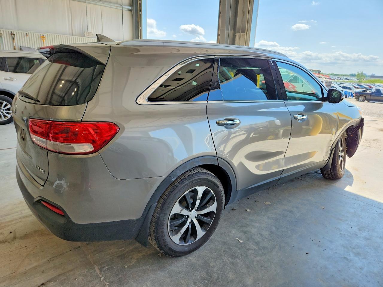 2017 KIA SORENTO