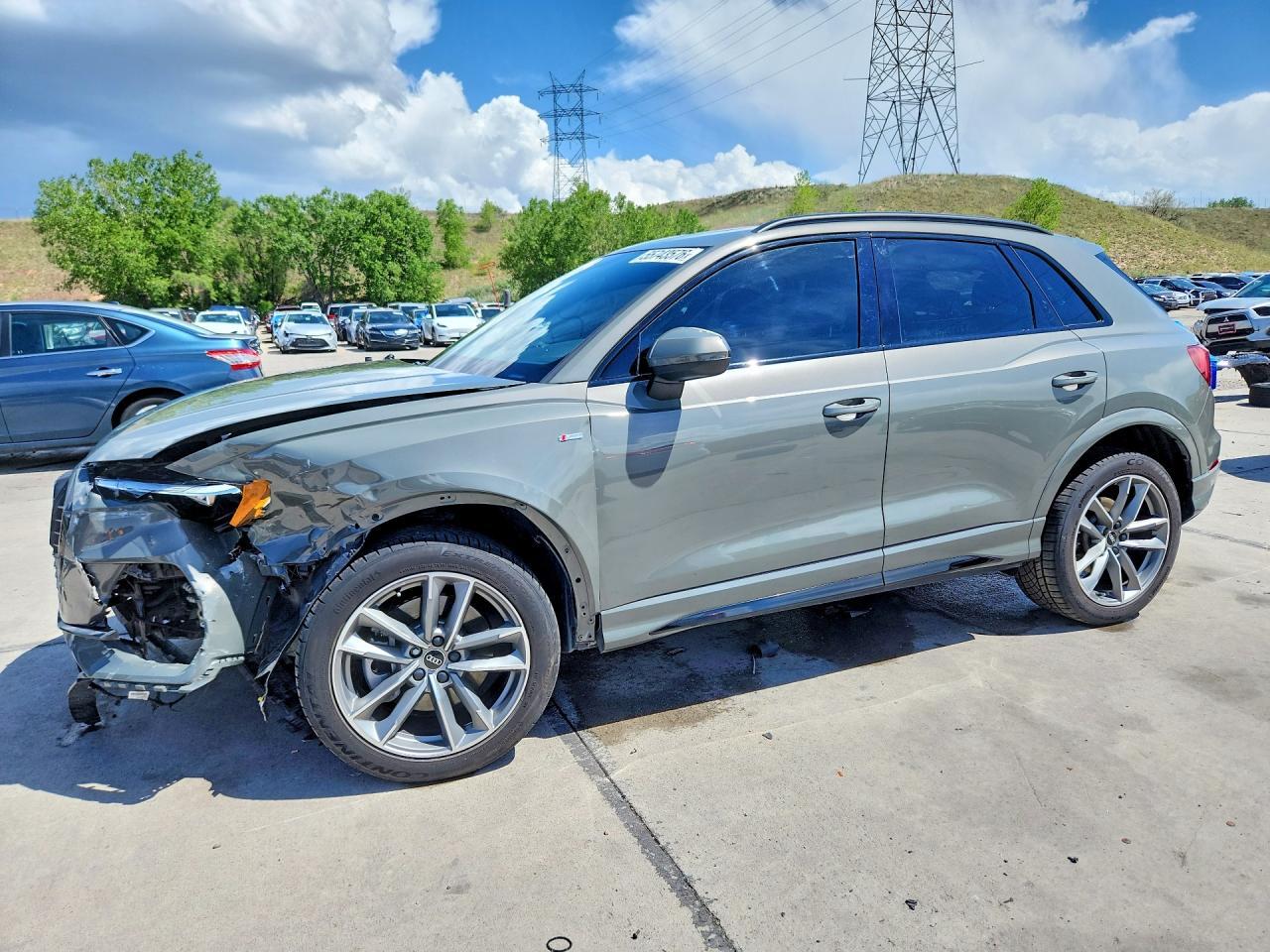 2022 AUDI Q3