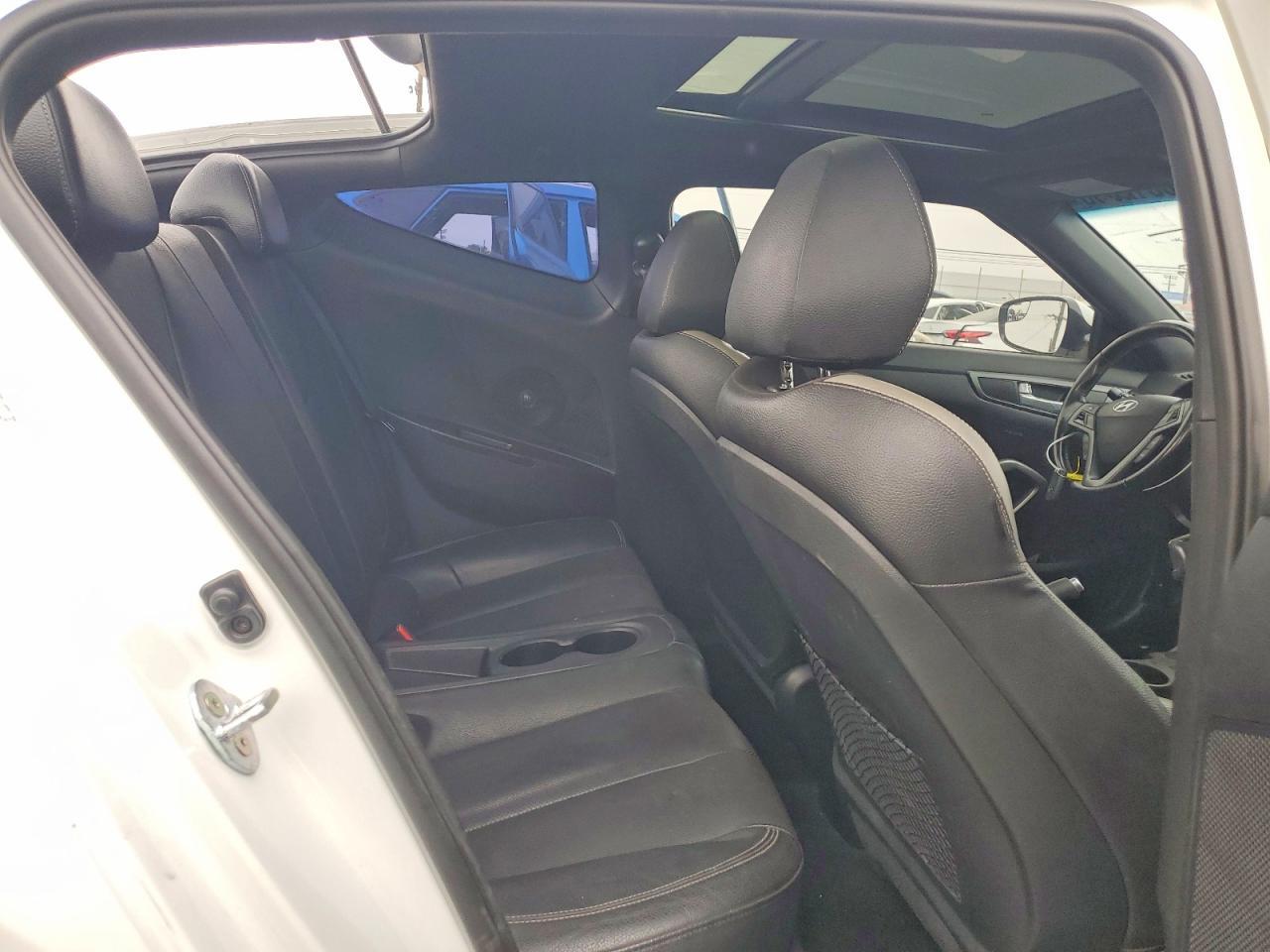 2016 HYUNDAI VELOSTER